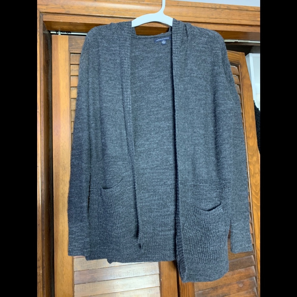 American Eagle Cardigan